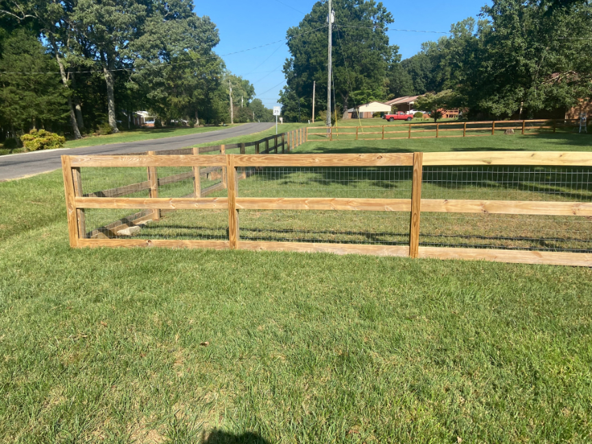 Horse fence washing