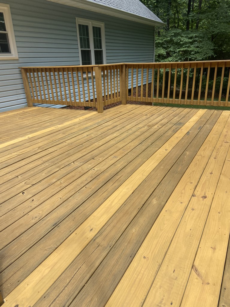 House Wash and Deck Staining in Asheboro