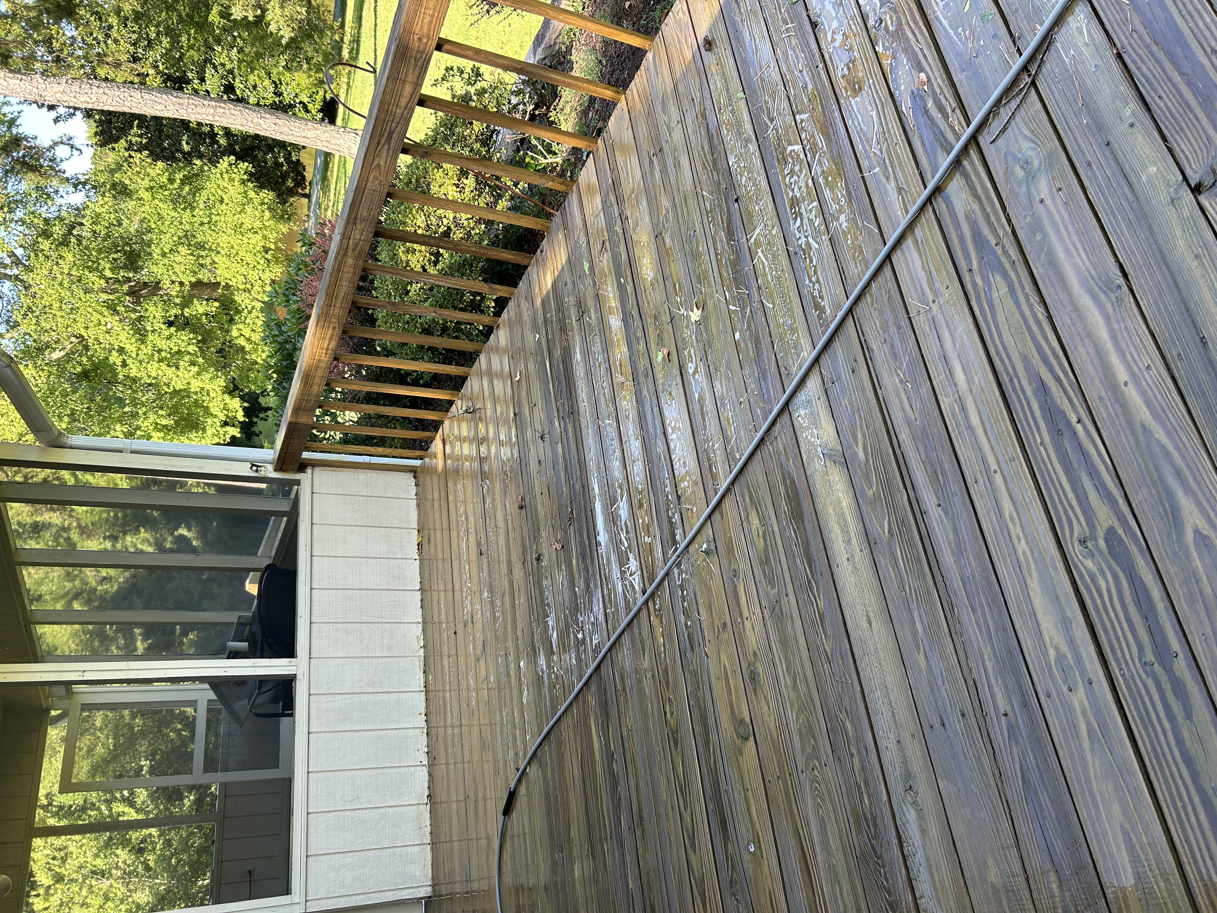 Pleasant Garden Top quality Deck cleaning Staining