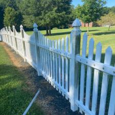 Vinyl-Fence-Washing-in-Lexington-NC 0